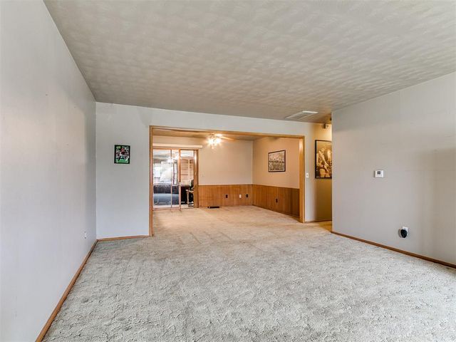 505 Cass Avenue, Moore, OK 73160