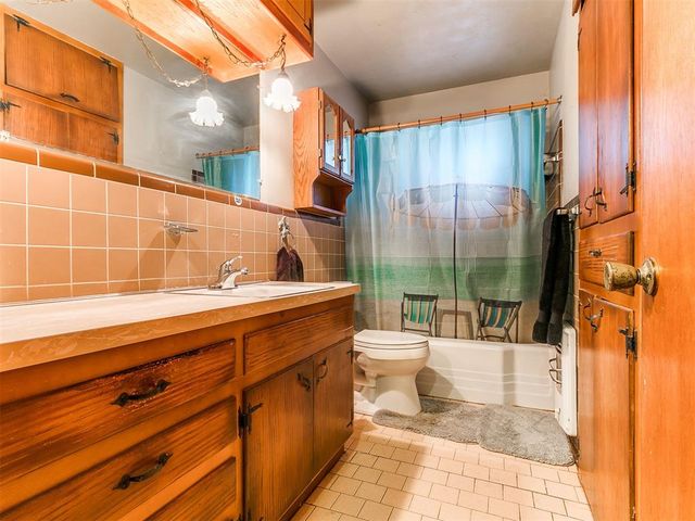 505 Cass Avenue, Moore, OK 73160