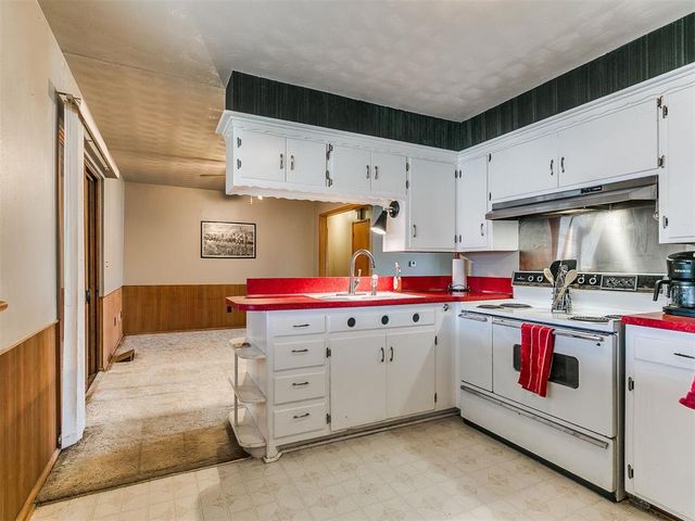 505 Cass Avenue, Moore, OK 73160