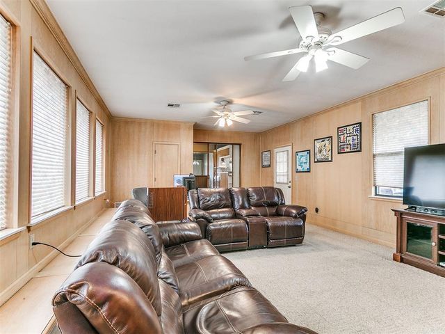 505 Cass Avenue, Moore, OK 73160