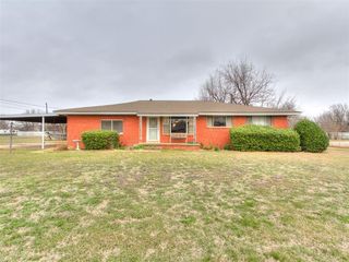 505 Cass Avenue, Moore, OK 73160