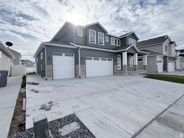 153 W HACKBERRY RD, Vineyard, UT 84059