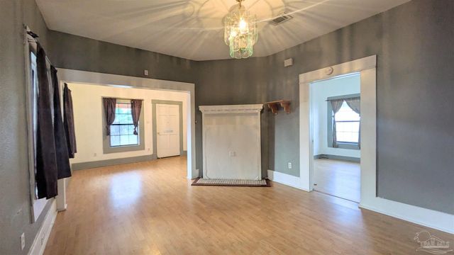 1014 W Gregory St, Pensacola, FL 32501