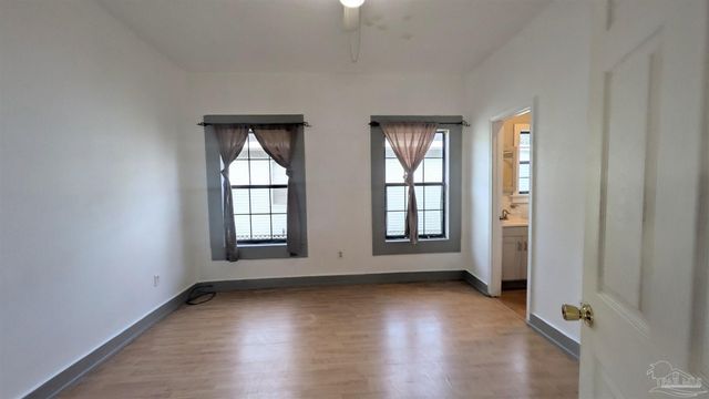 1014 W Gregory St, Pensacola, FL 32501