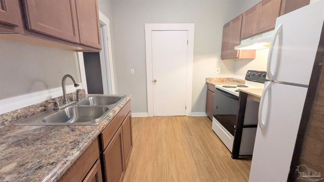 1014 W Gregory St, Pensacola, FL 32501