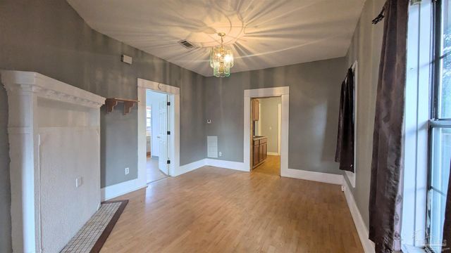 1014 W Gregory St, Pensacola, FL 32501