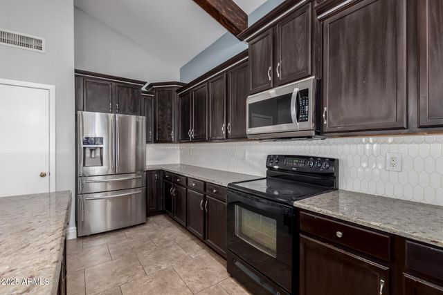8406 W Pioneer Street, Tolleson, AZ 85353