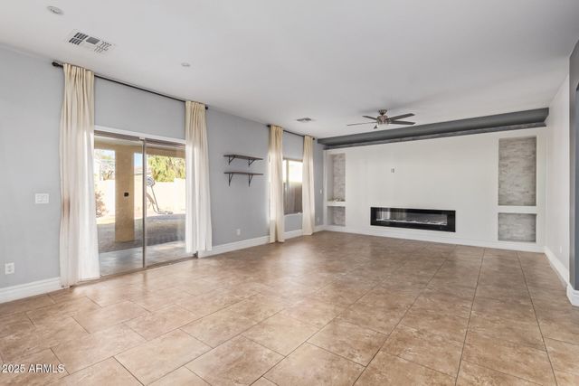 8406 W Pioneer Street, Tolleson, AZ 85353