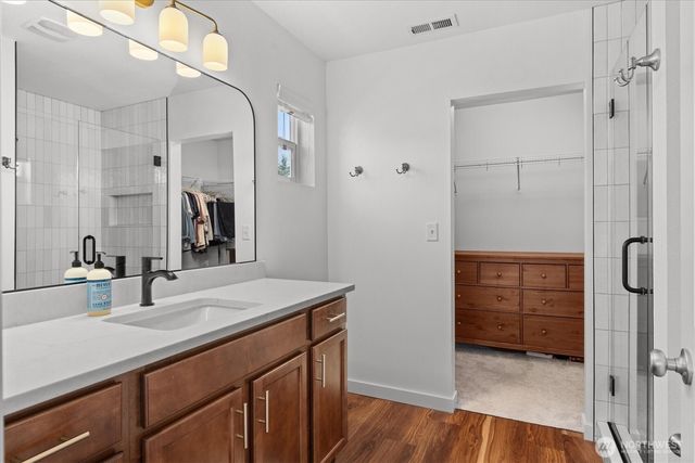 19516 SE 270th Place, Covington, WA 98042