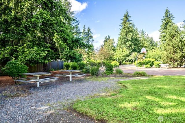 19516 SE 270th Place, Covington, WA 98042