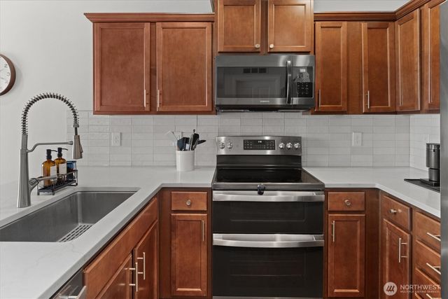 19516 SE 270th Place, Covington, WA 98042