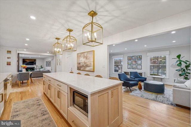 4 OLMSTEAD CT, Potomac, MD 20854