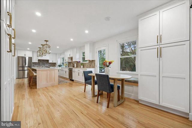 4 OLMSTEAD CT, Potomac, MD 20854