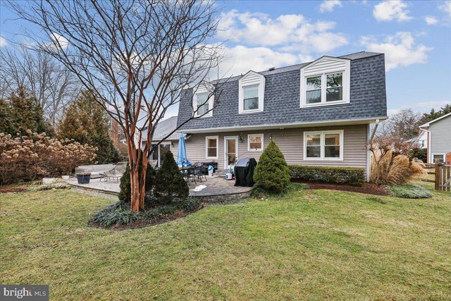 4 OLMSTEAD CT, Potomac, MD 20854