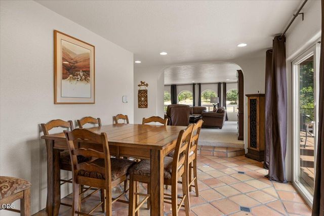 3752 Devils Garden Road, Medford, OR 97504