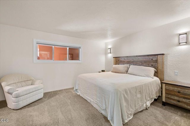 3752 Devils Garden Road, Medford, OR 97504