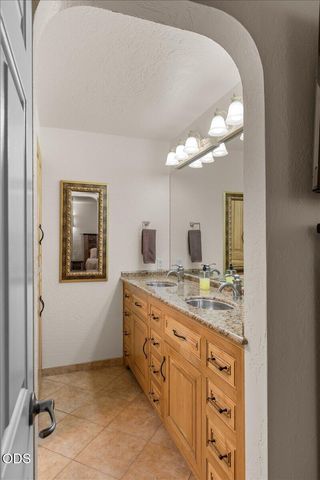 3752 Devils Garden Road, Medford, OR 97504