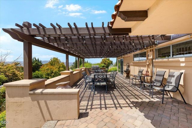 3752 Devils Garden Road, Medford, OR 97504