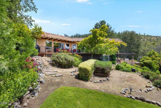 3752 Devils Garden Road, Medford, OR 97504