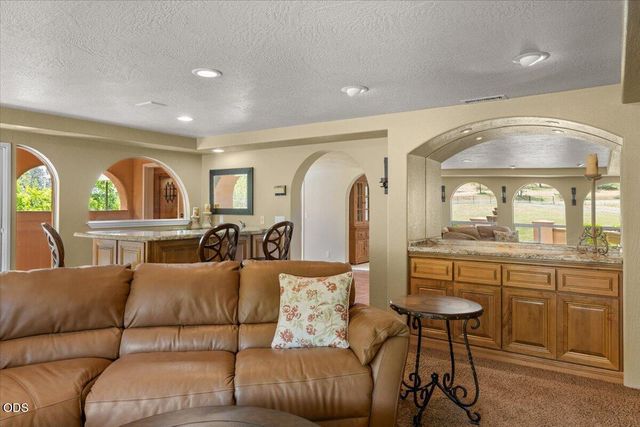 3752 Devils Garden Road, Medford, OR 97504