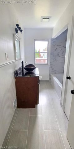 19968 Denby, Redford Charter Township, MI 48240