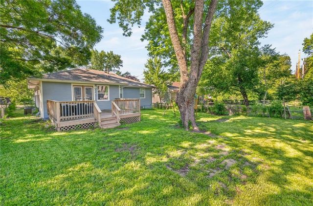 1340 E 84th Street, Kansas City, MO 64131
