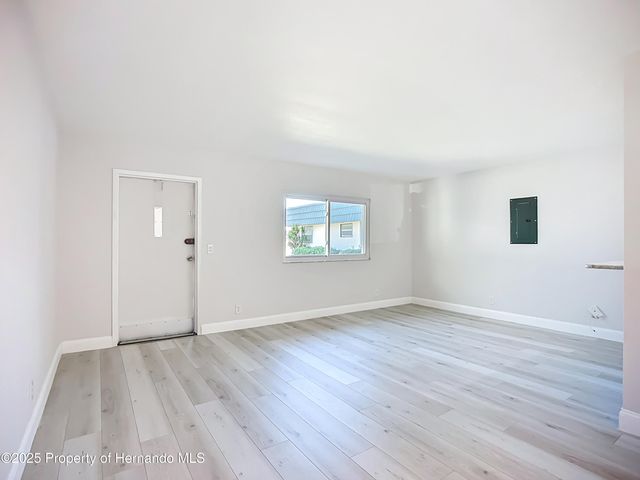 1811 Bedford Lane, Sun City Center, FL 33573