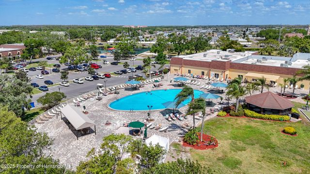 1811 Bedford Lane, Sun City Center, FL 33573