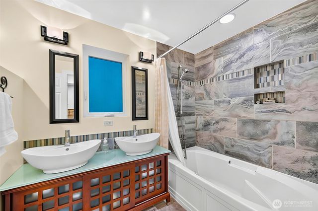 16735 NE 139th Place, Woodinville, WA 98072