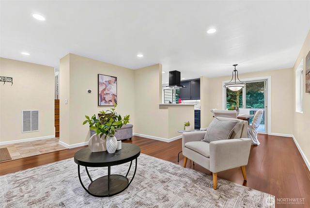 16735 NE 139th Place, Woodinville, WA 98072