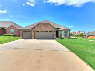 5512 Cheyenne Road, Warr Acres, OK 73132