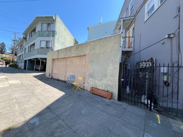 506 Wesley Avenue, Oakland, CA 94606