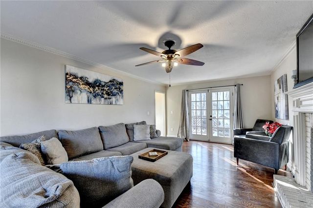 1093 Washington Lee SW Drive, Lilburn, GA 30047