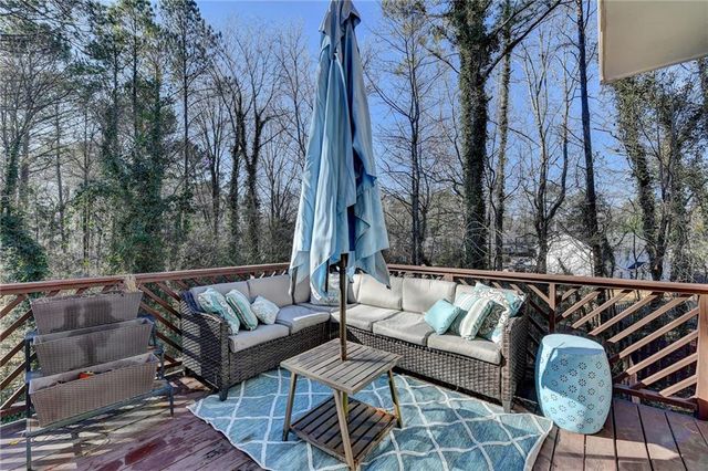 1093 Washington Lee SW Drive, Lilburn, GA 30047