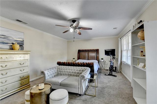 1093 Washington Lee SW Drive, Lilburn, GA 30047