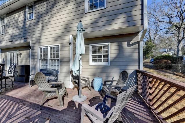 1093 Washington Lee SW Drive, Lilburn, GA 30047