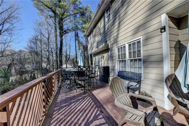 1093 Washington Lee SW Drive, Lilburn, GA 30047