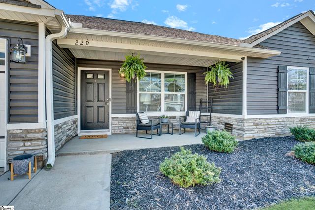 229 Icebow Road, Fountain Inn, SC 29644