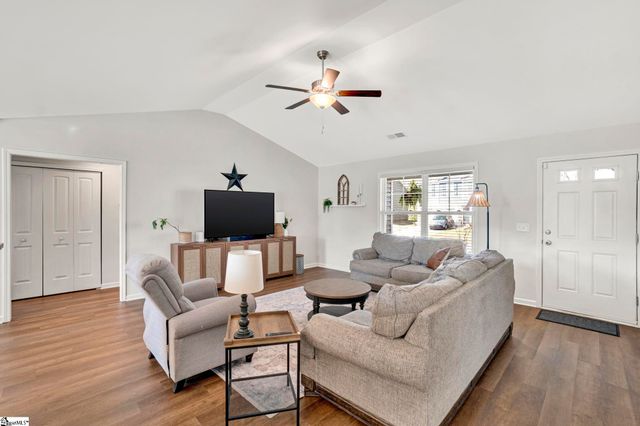 229 Icebow Road, Fountain Inn, SC 29644