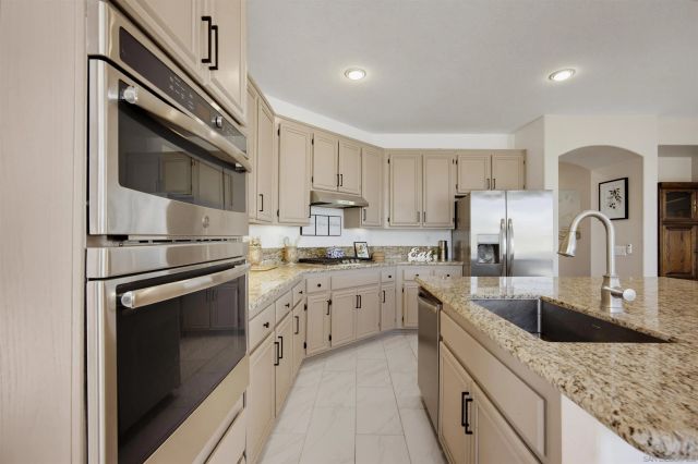 45912 Paseo Gallante, Temecula, CA 92592