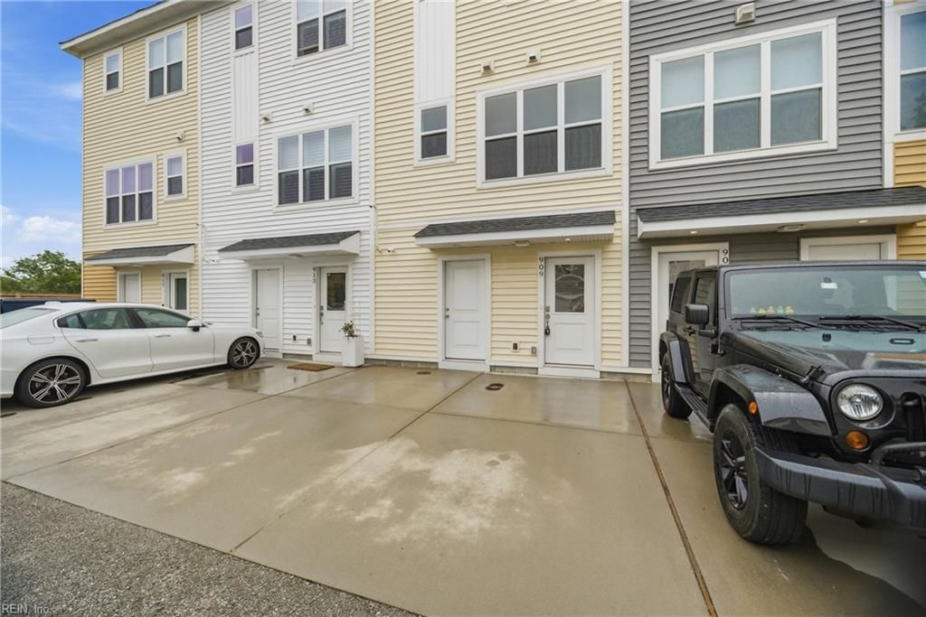 909 Baltic AVE, Virginia Beach, VA 23451