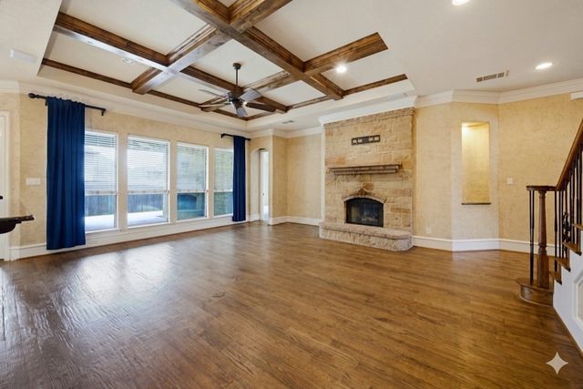 7713 Silverleaf Drive, North Richland Hills, TX 76182