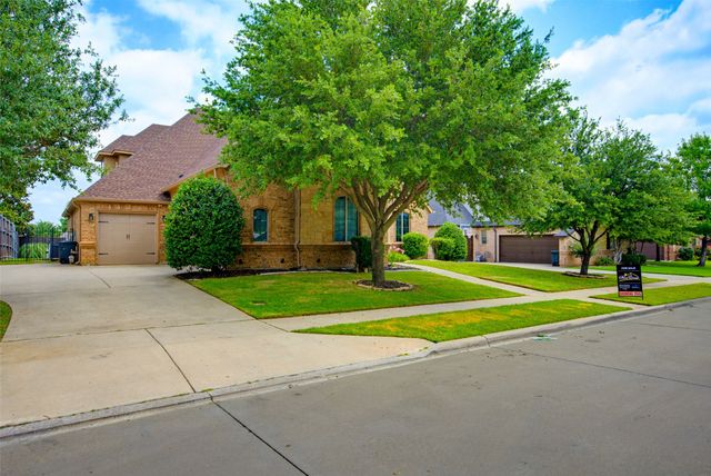 7713 Silverleaf Drive, North Richland Hills, TX 76182