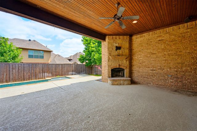 7713 Silverleaf Drive, North Richland Hills, TX 76182