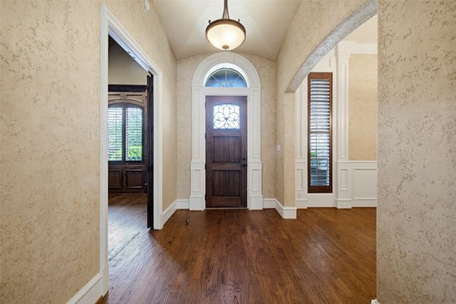 7713 Silverleaf Drive, North Richland Hills, TX 76182