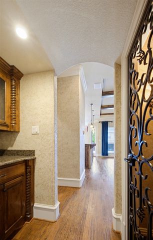 7713 Silverleaf Drive, North Richland Hills, TX 76182