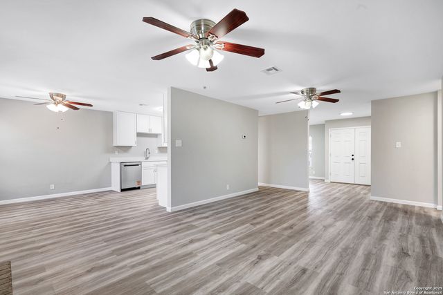 7103 Spring Point, San Antonio, TX 78249