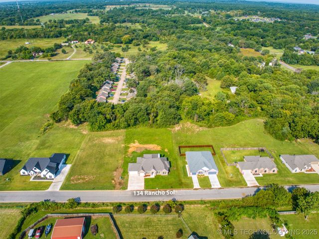 134 Rancho Sol, Durant, OK 74701