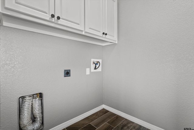 332 Kingdom Blvd, Lindale, TX 75771