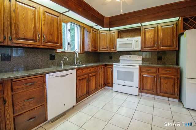 173 Stillwell Drive, Plainville, CT 06062
